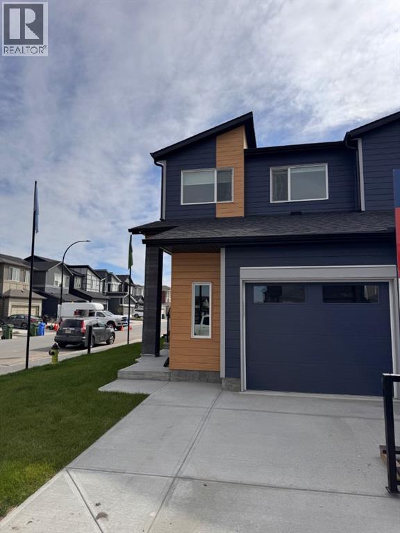 Photo 1 of 4 Wolf Hollow Road Se, Calgary AB