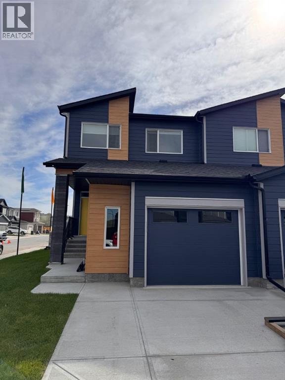 Photo 2 of 4 Wolf Hollow Road Se, Calgary AB