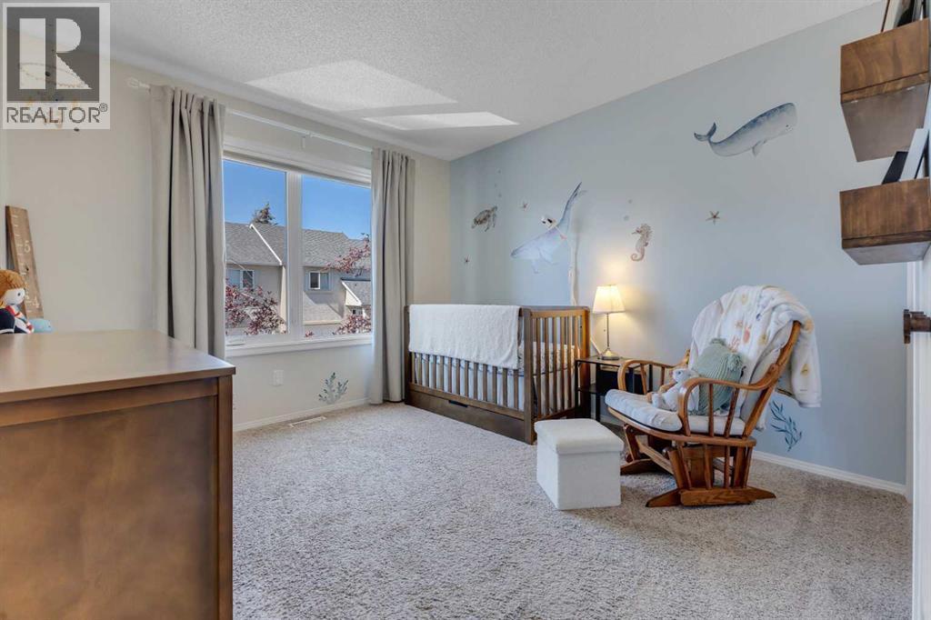 Photo 17 of 140 Sunlake Gardens Se, Calgary AB