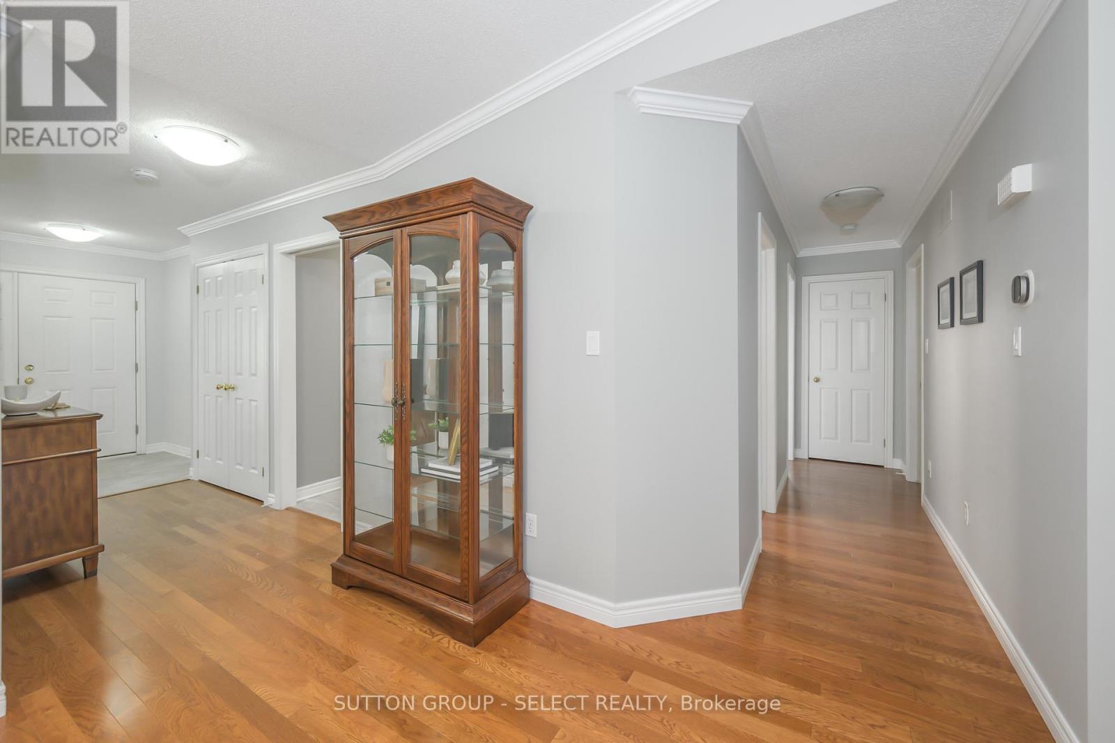 Photo 14 of 4 505 Cranbrook Road, London South ON