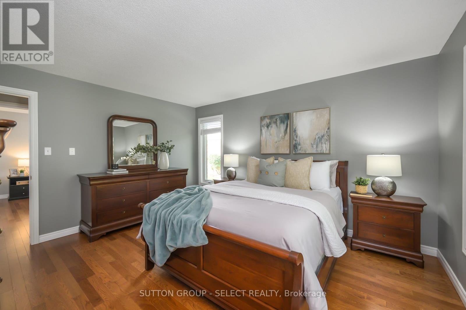 Photo 17 of 4 505 Cranbrook Road, London South ON