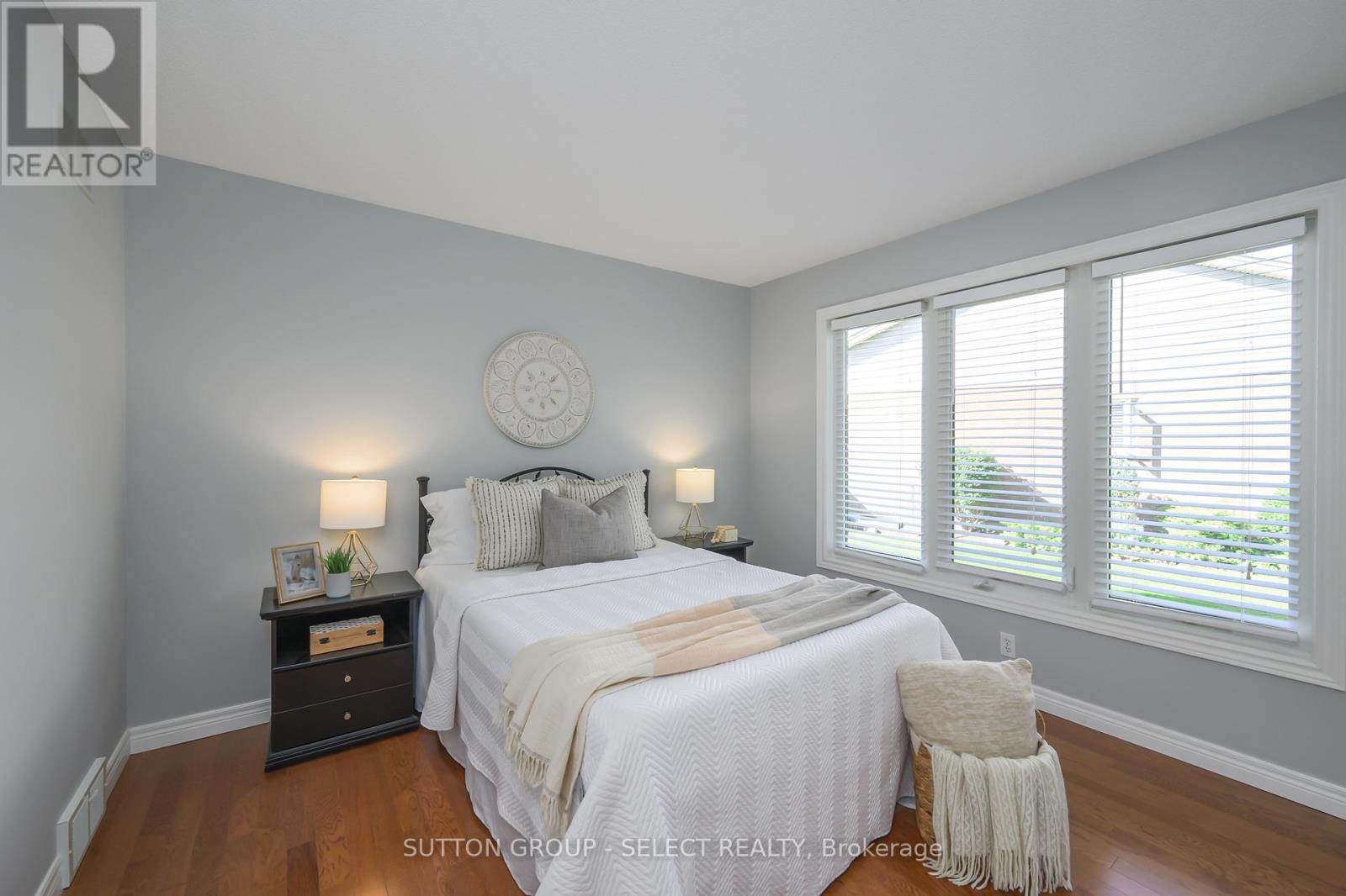 Photo 19 of 4 505 Cranbrook Road, London South ON