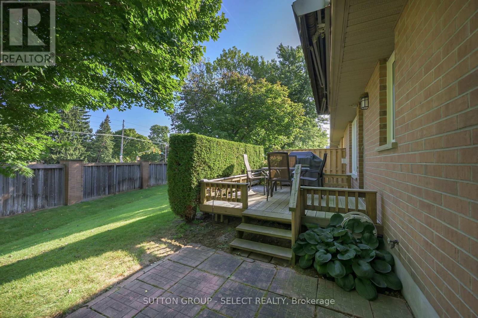 Photo 30 of 4 505 Cranbrook Road, London South ON