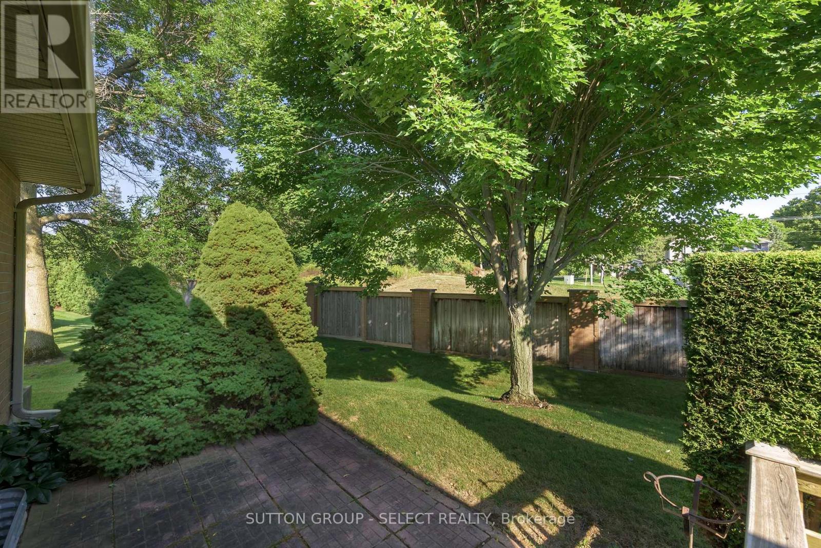 Photo 31 of 4 505 Cranbrook Road, London South ON