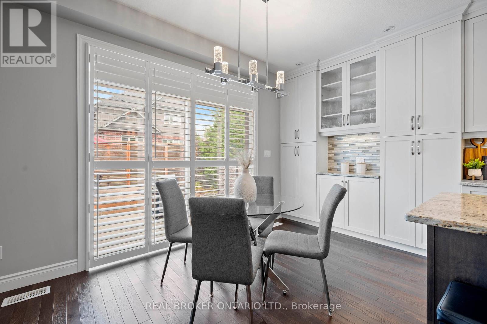 Photo 10 of 70 Pioneer Tower Road, Kitchener ON
