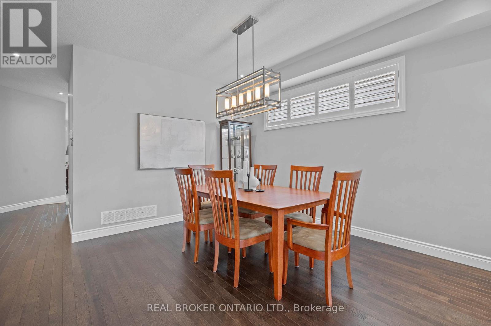 Photo 11 of 70 Pioneer Tower Road, Kitchener ON