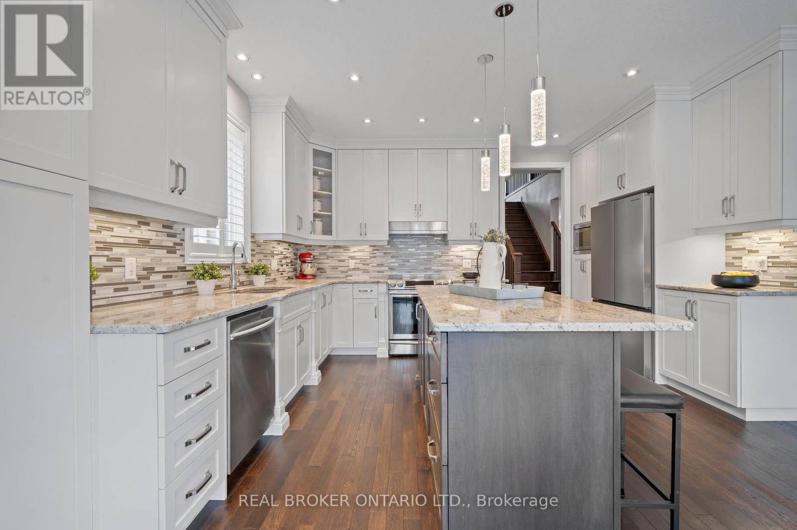 Photo 8 of 70 Pioneer Tower Road, Kitchener ON