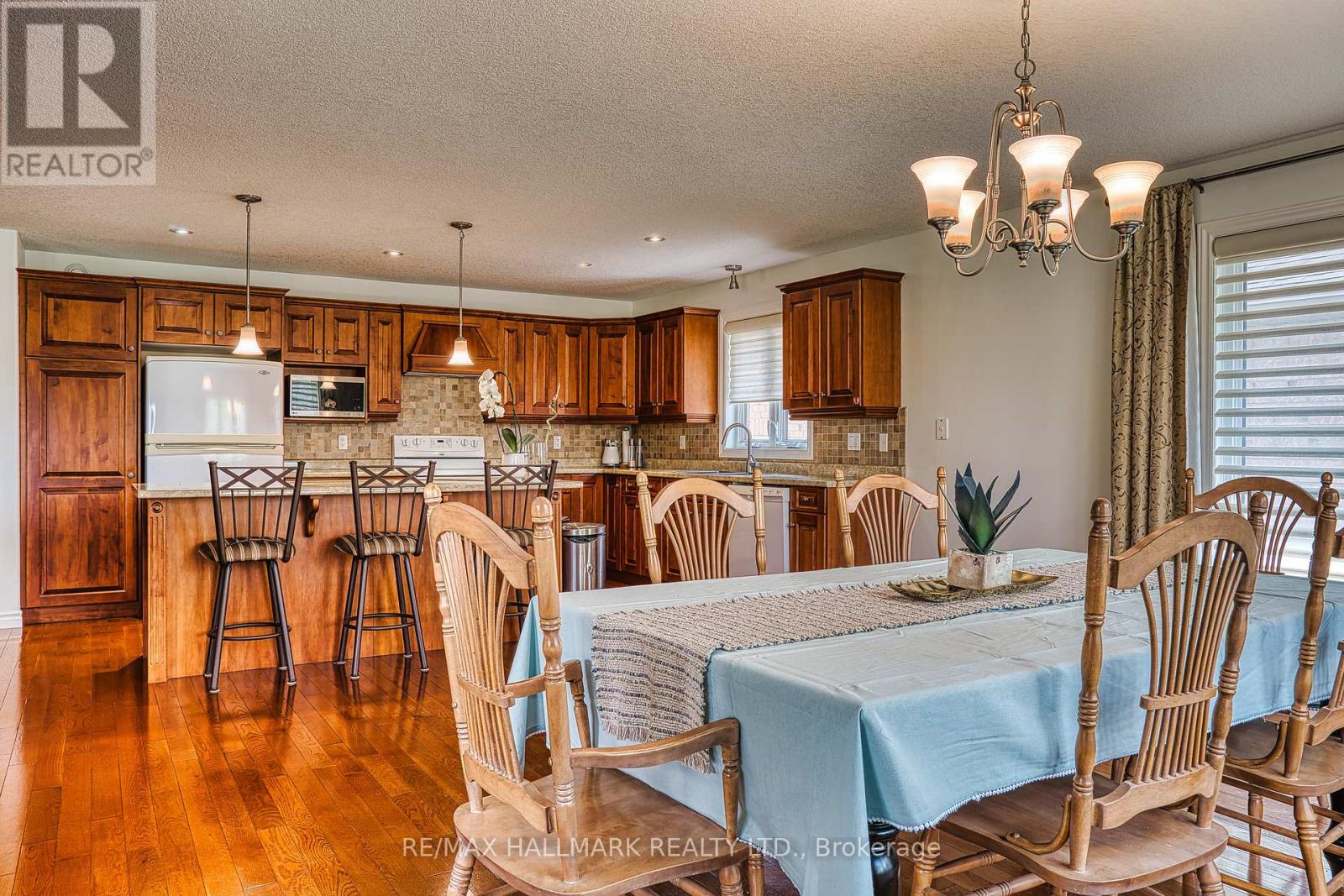 Photo 13 of 735 Wellington Avenue S, North Perth ON