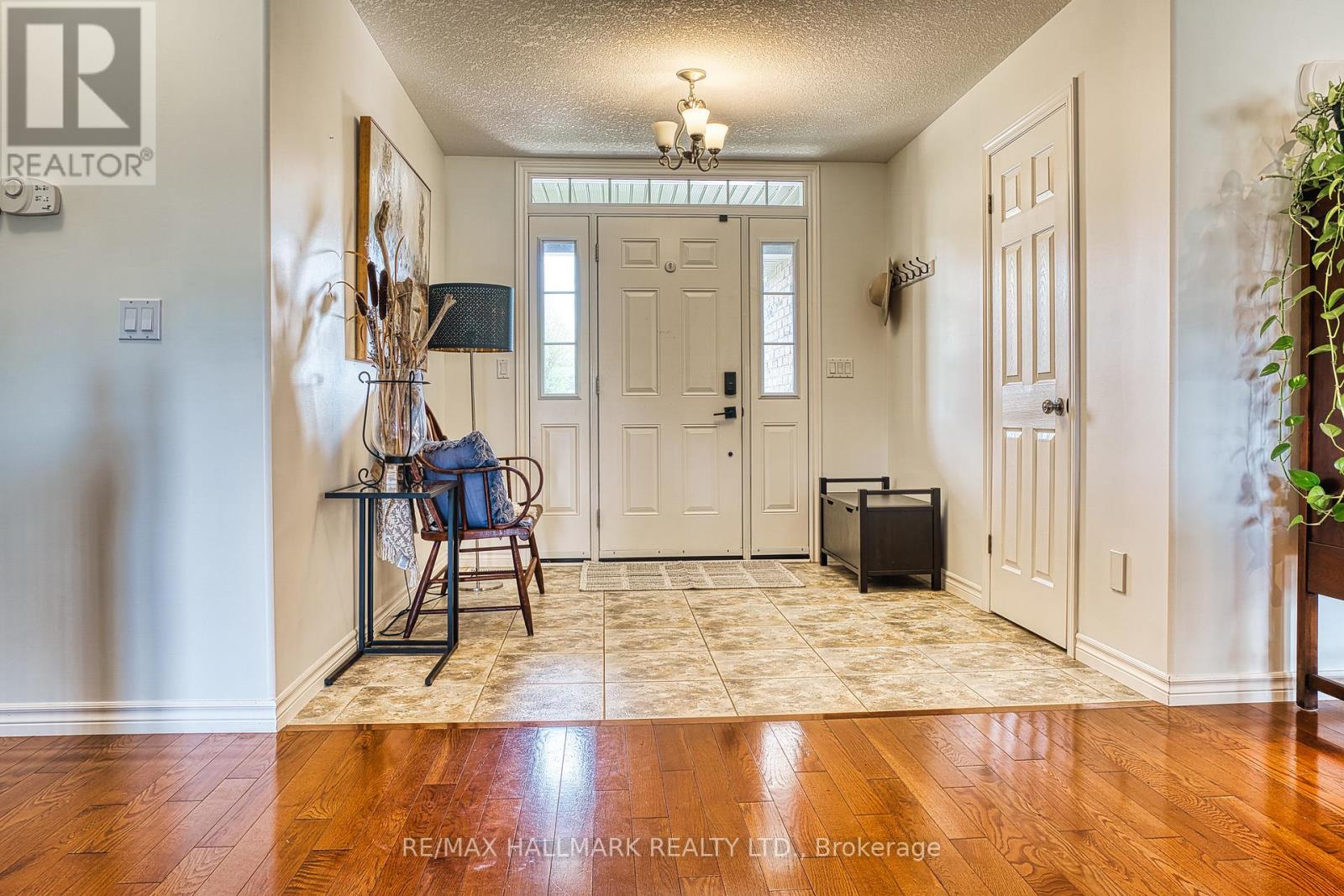 Photo 3 of 735 Wellington Avenue S, North Perth ON