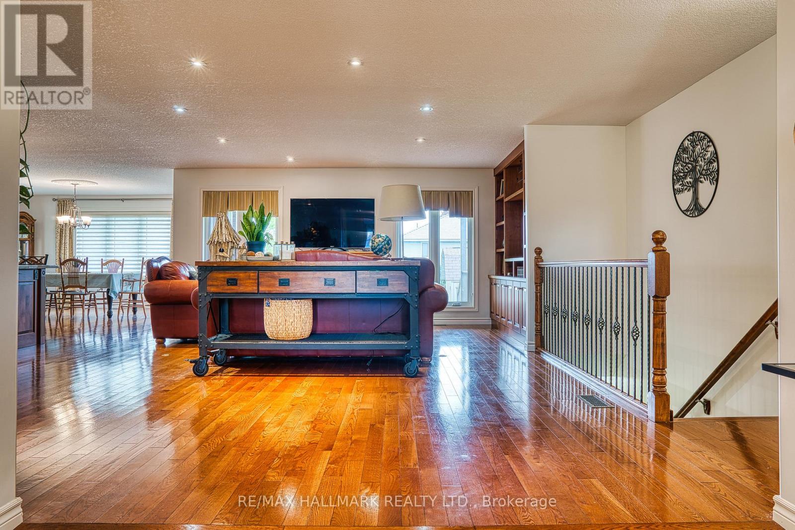 Photo 4 of 735 Wellington Avenue S, North Perth ON