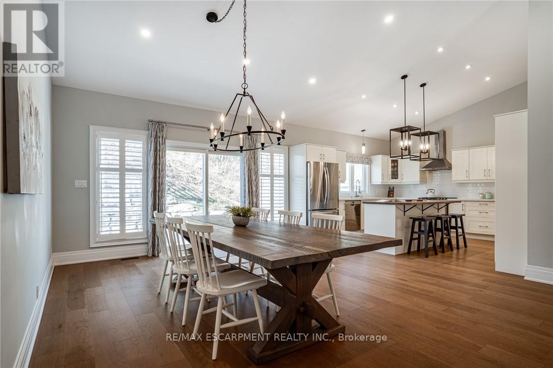 Photo 10 of 14 Sullivans Lane, Hamilton ON