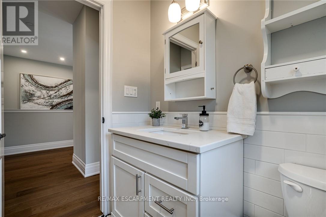 Photo 27 of 14 Sullivans Lane, Hamilton ON
