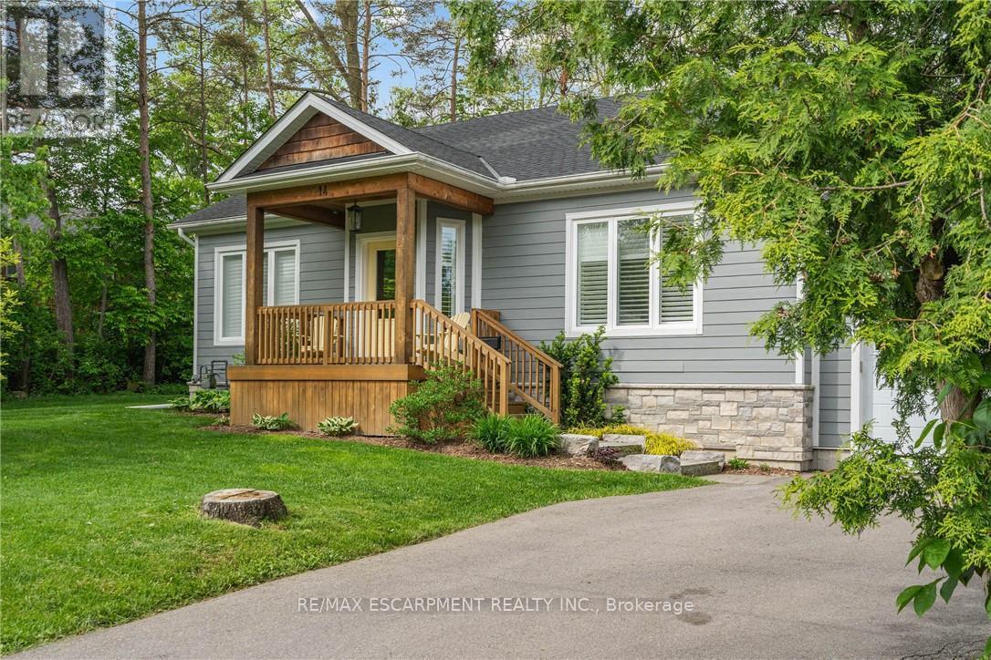 Photo 49 of 14 Sullivans Lane, Hamilton ON