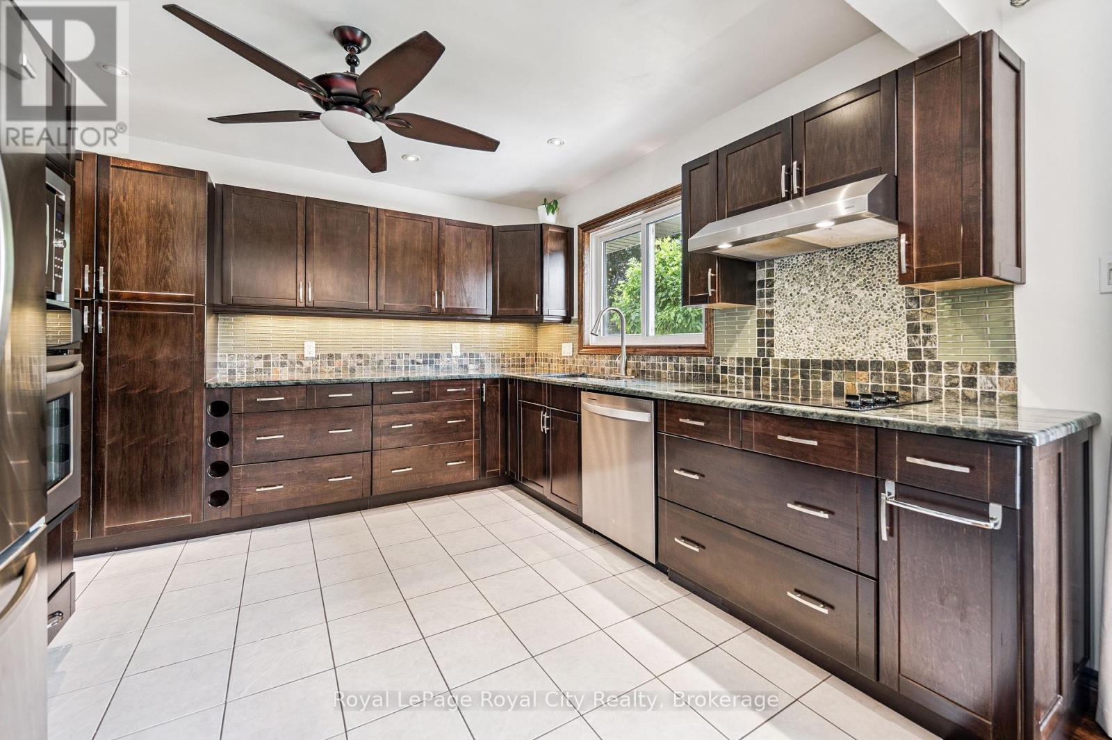 Photo 15 of 22 Owen Avenue, Kitchener ON