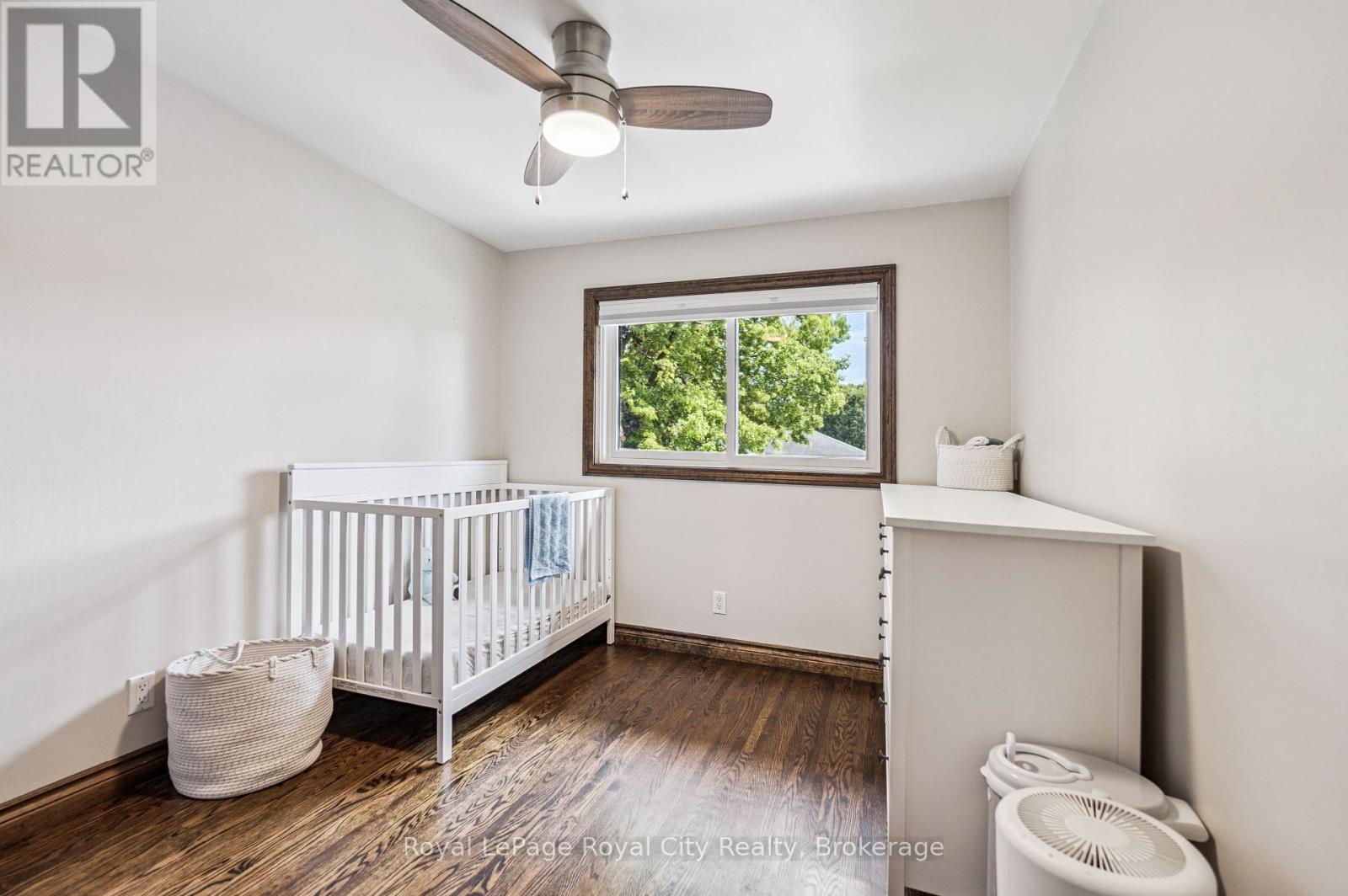 Photo 18 of 22 Owen Avenue, Kitchener ON