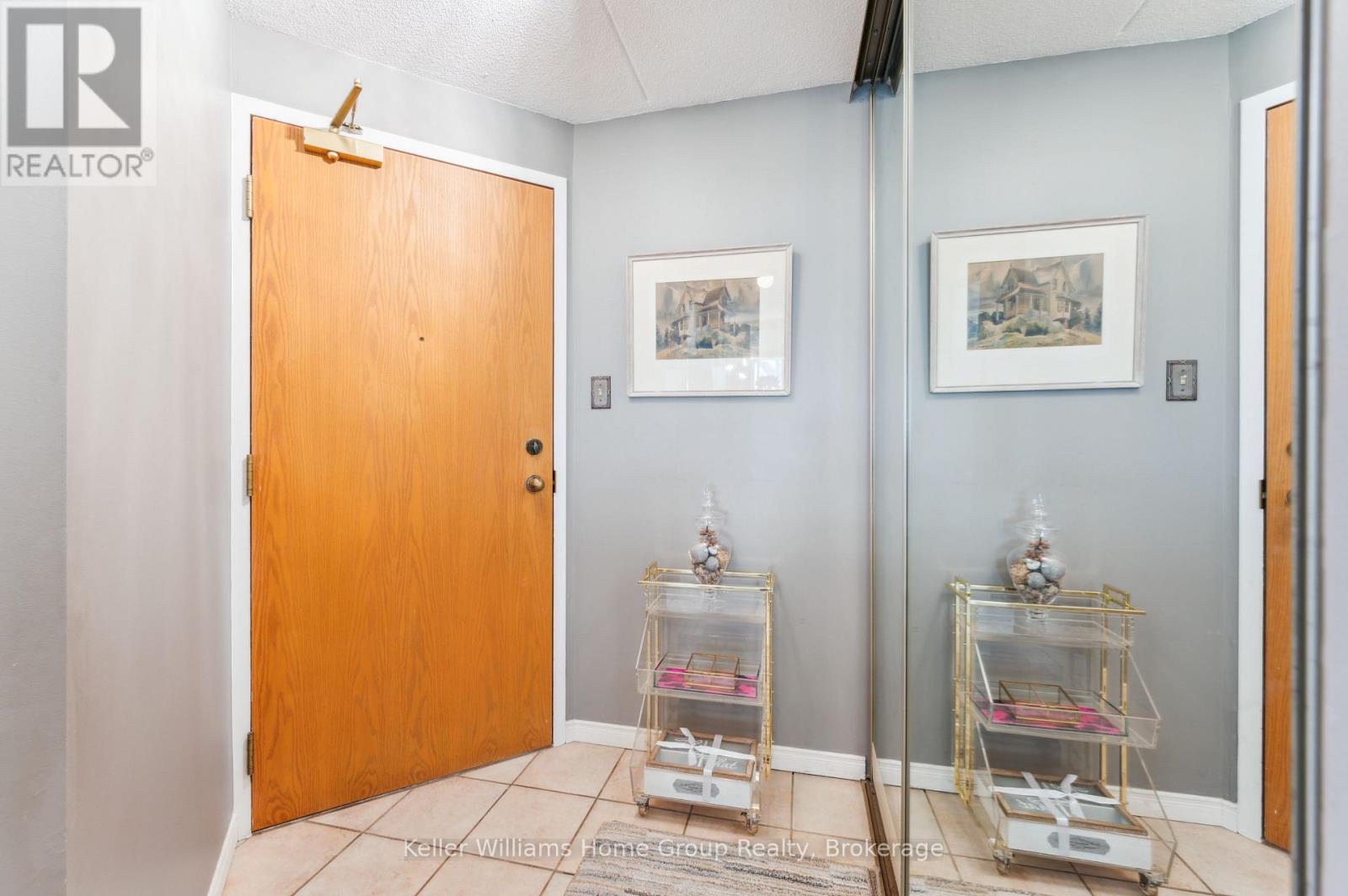 Photo 10 of 105 8 Christopher Court, Guelph ON