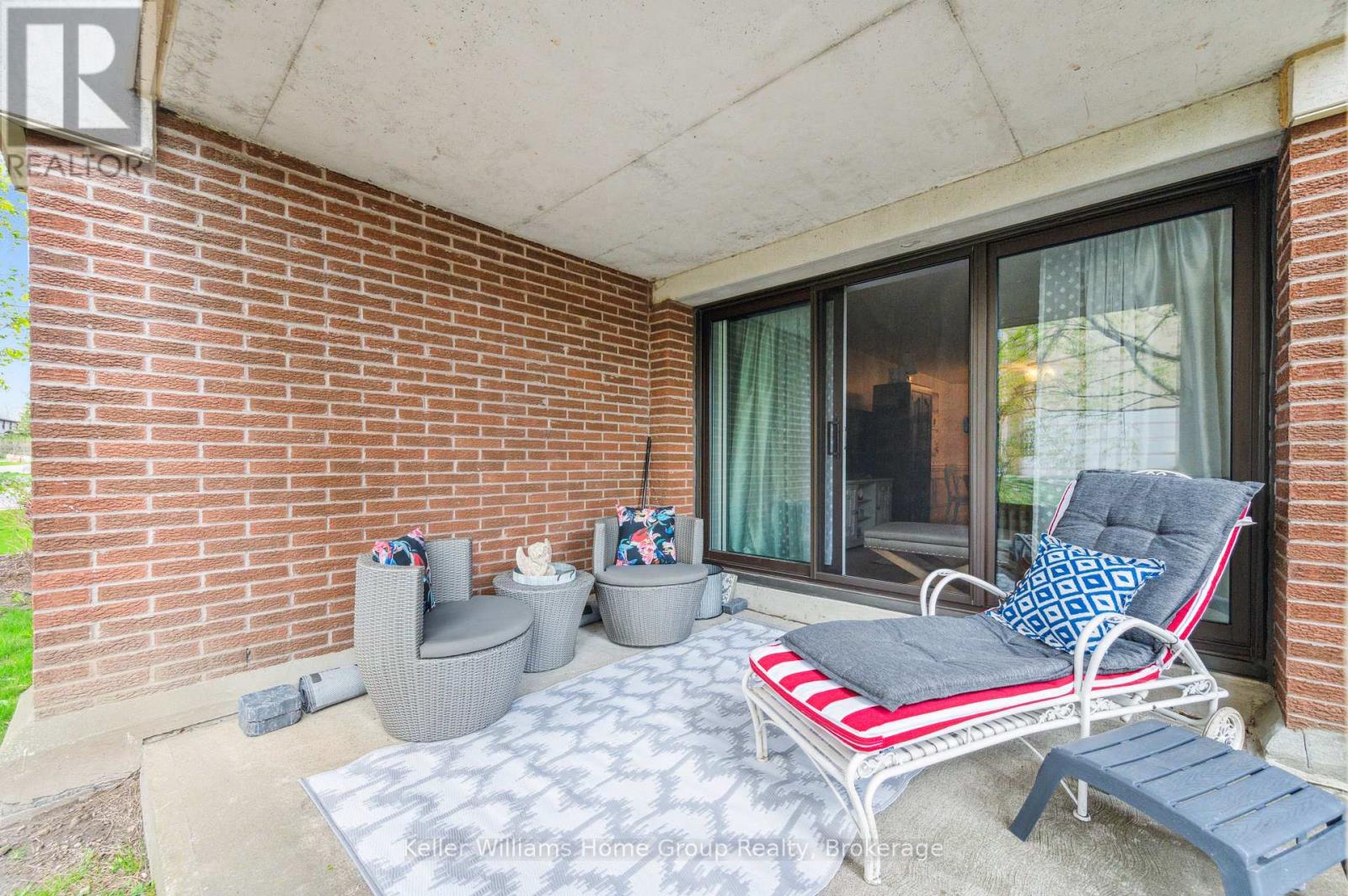 Photo 28 of 105 8 Christopher Court, Guelph ON