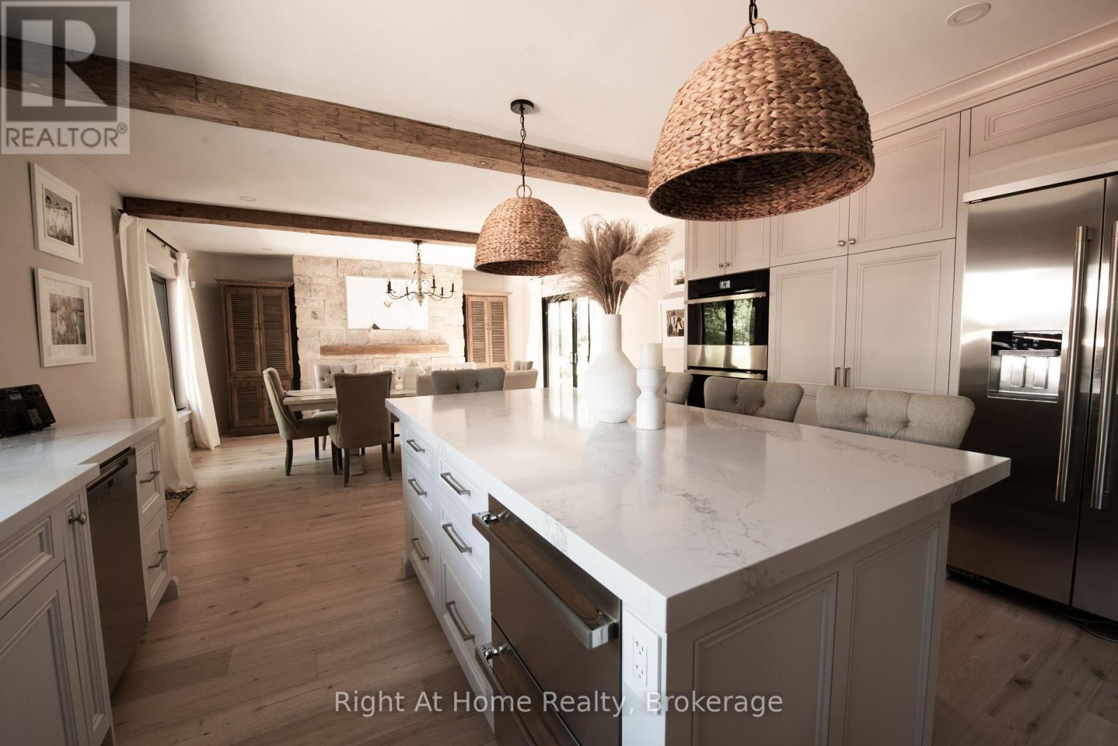 Photo 19 of 139 Allan Street, Oakville ON