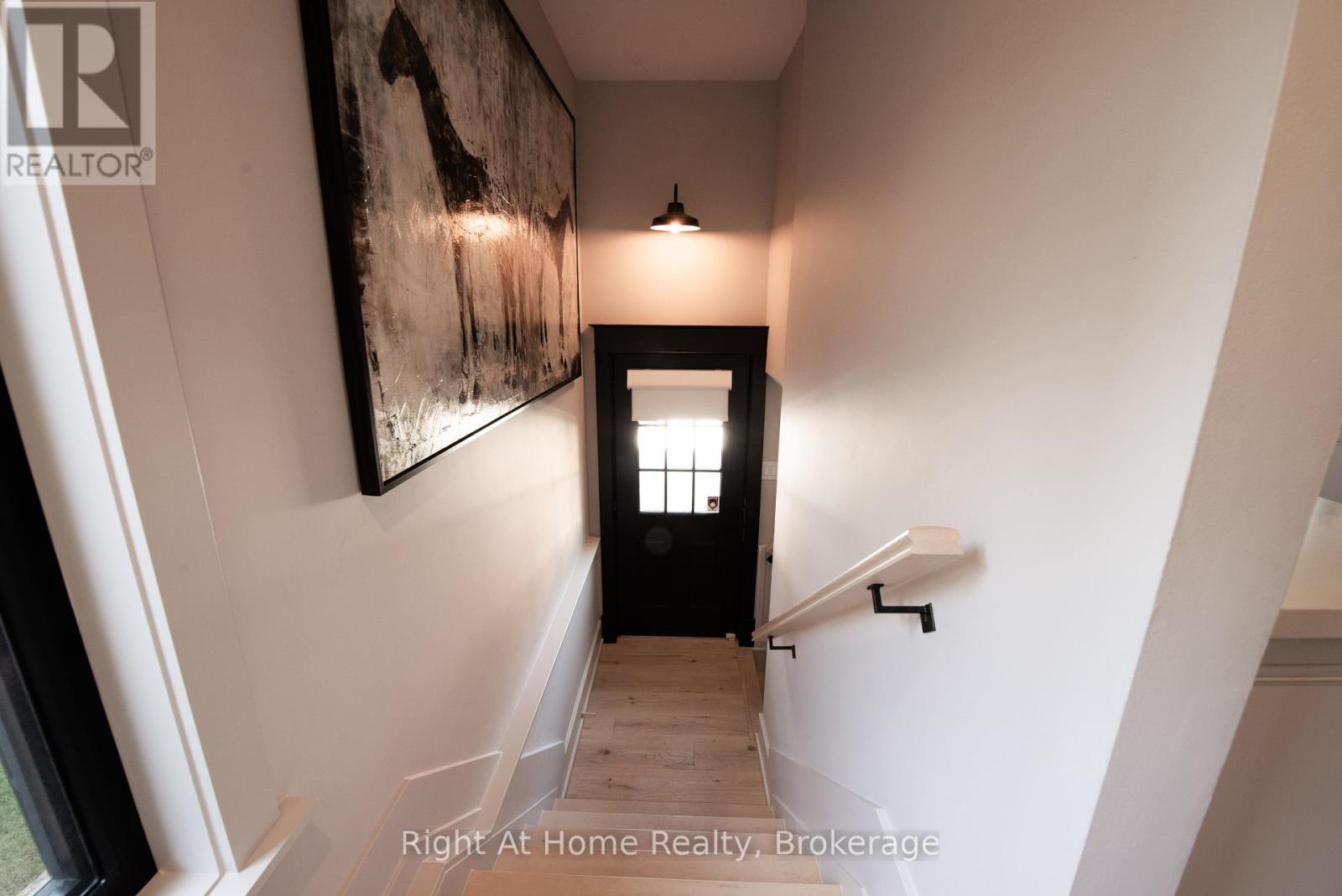 Photo 26 of 139 Allan Street, Oakville ON