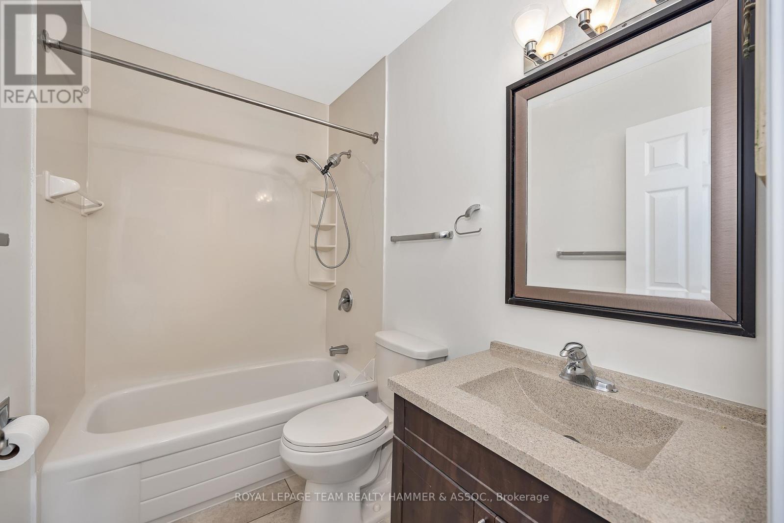 Photo 14 of 8 Chisholm Court, Ottawa ON