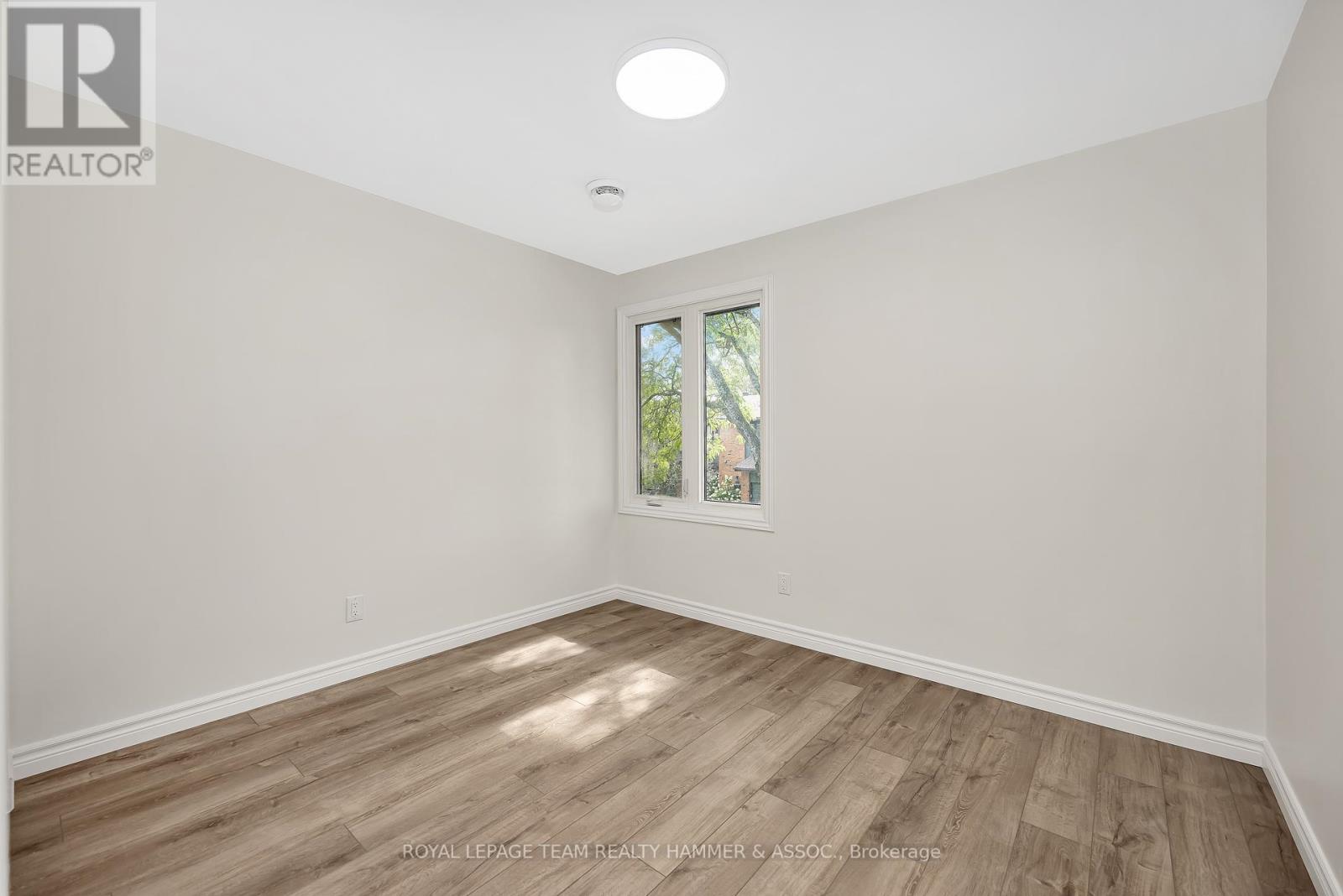 Photo 17 of 8 Chisholm Court, Ottawa ON