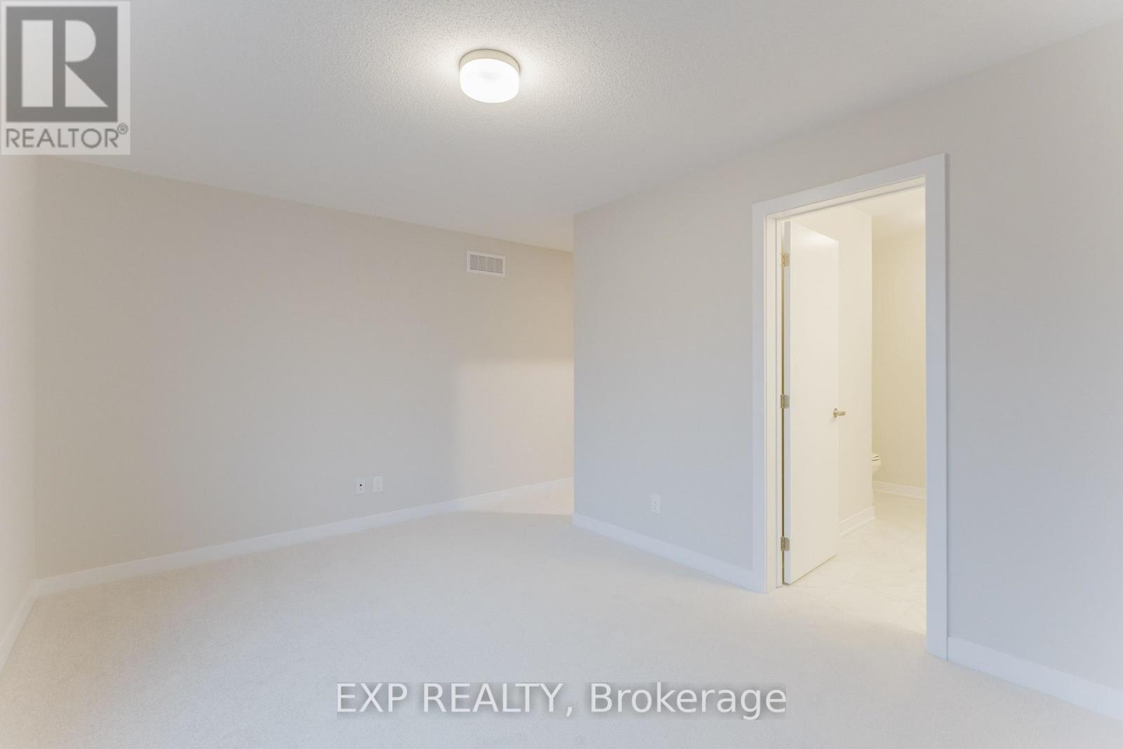 Photo 14 of 133 Ryan Reynolds Way, Ottawa ON