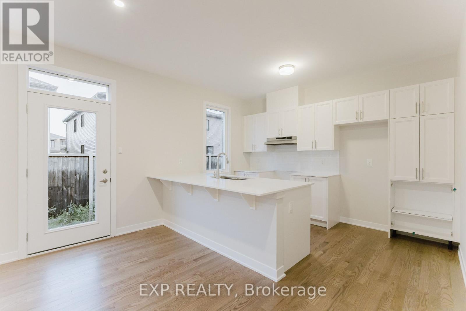 Photo 9 of 133 Ryan Reynolds Way, Ottawa ON