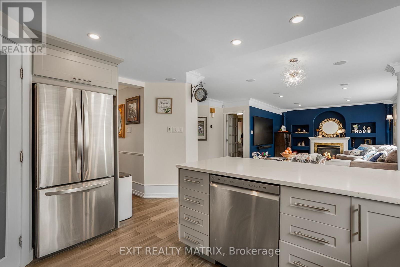 Photo 12 of 116 Lamadeleine Boulevard, Russell ON