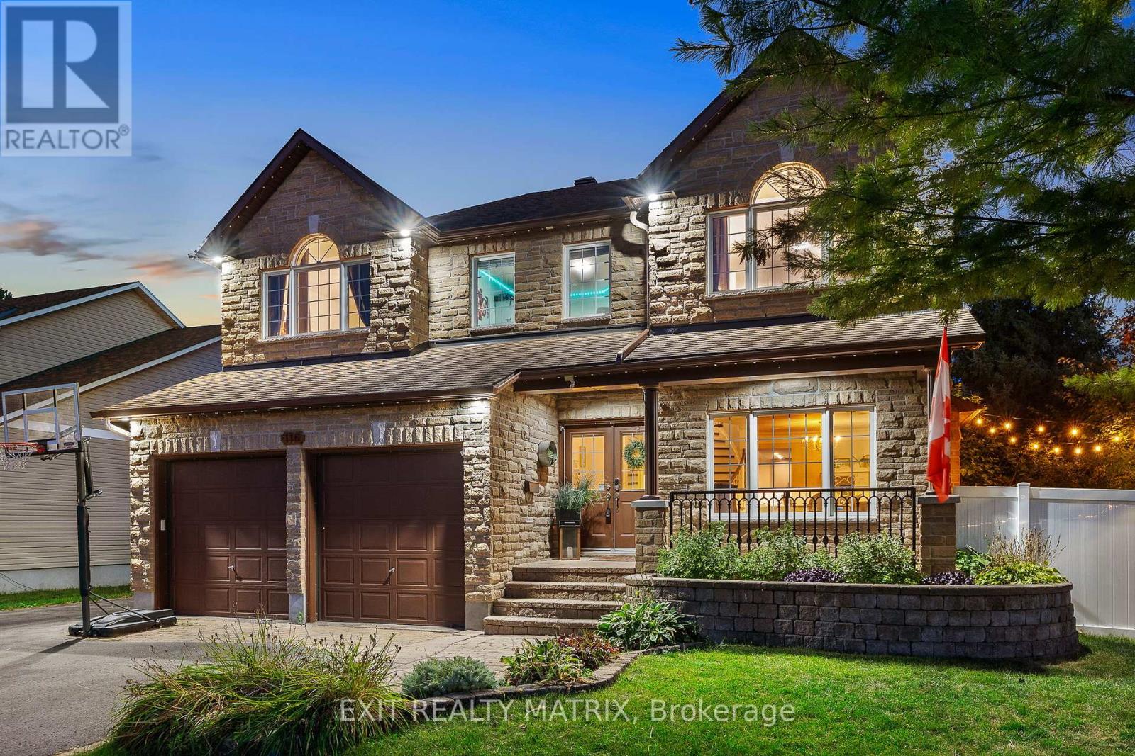 Photo 2 of 116 Lamadeleine Boulevard, Russell ON