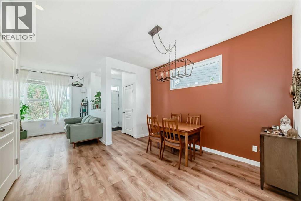Photo 3 of 43 Masters Square Se, Calgary AB