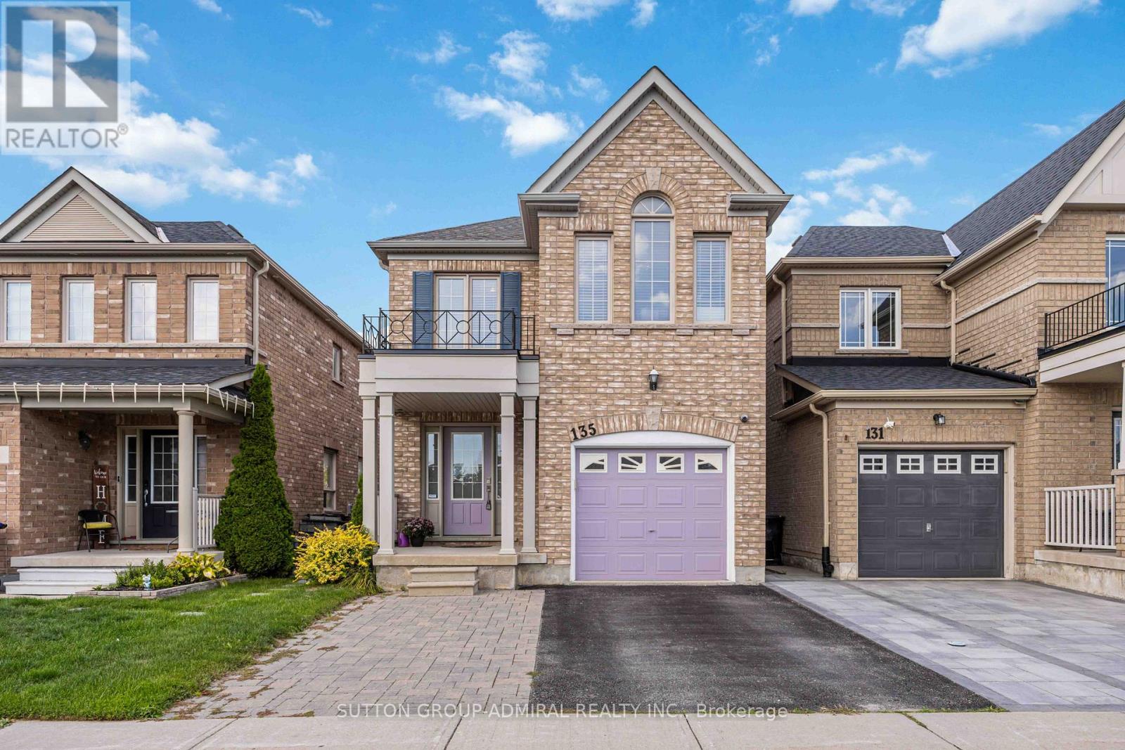 Photo 1 of 135 Armstrong Crescent, Bradford West Gwillimbury ON