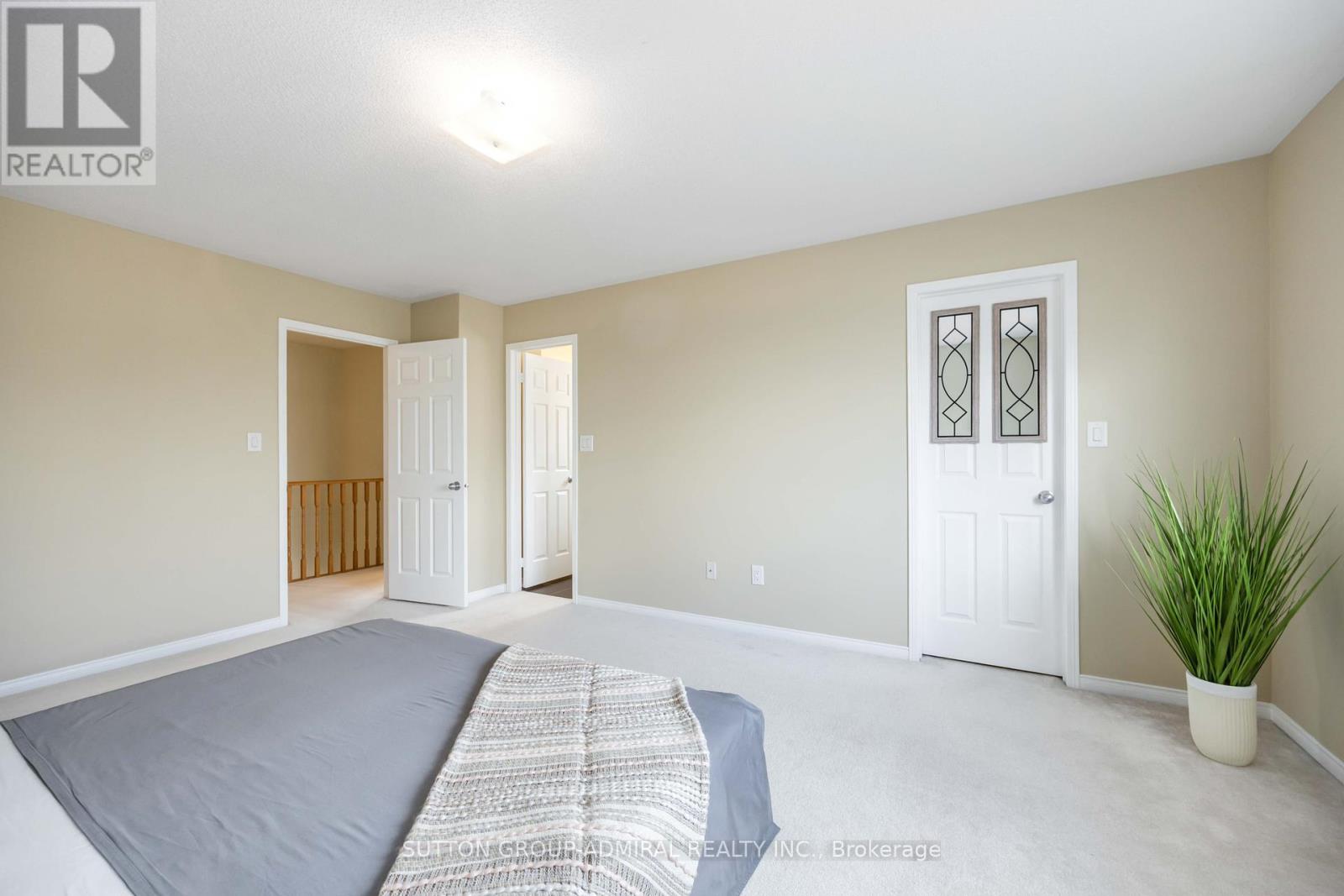 Photo 30 of 135 Armstrong Crescent, Bradford West Gwillimbury ON