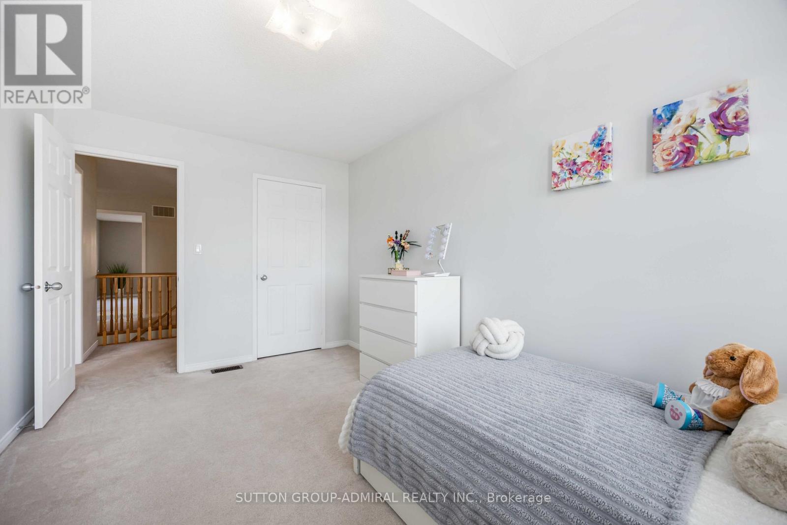 Photo 39 of 135 Armstrong Crescent, Bradford West Gwillimbury ON