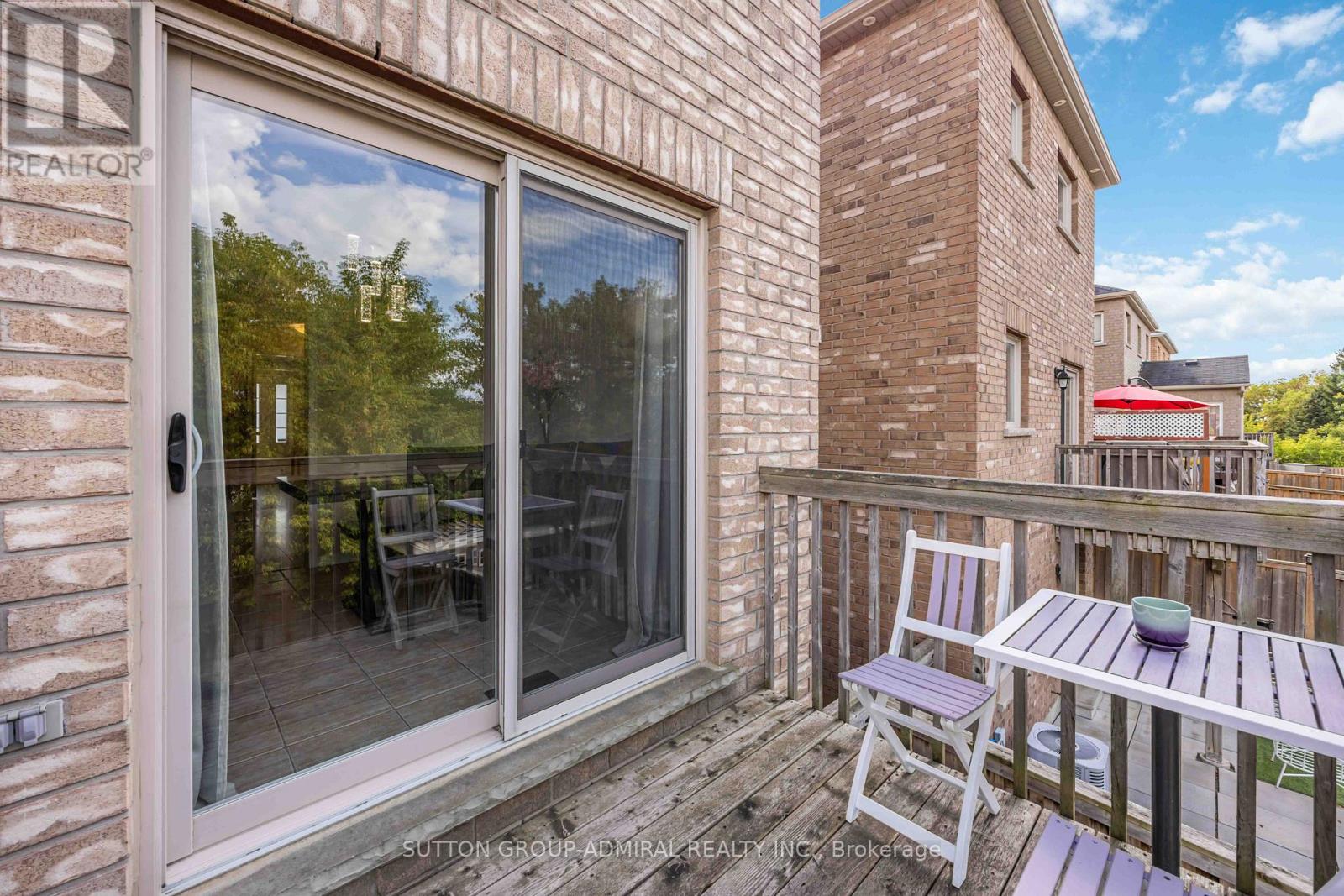 Photo 43 of 135 Armstrong Crescent, Bradford West Gwillimbury ON
