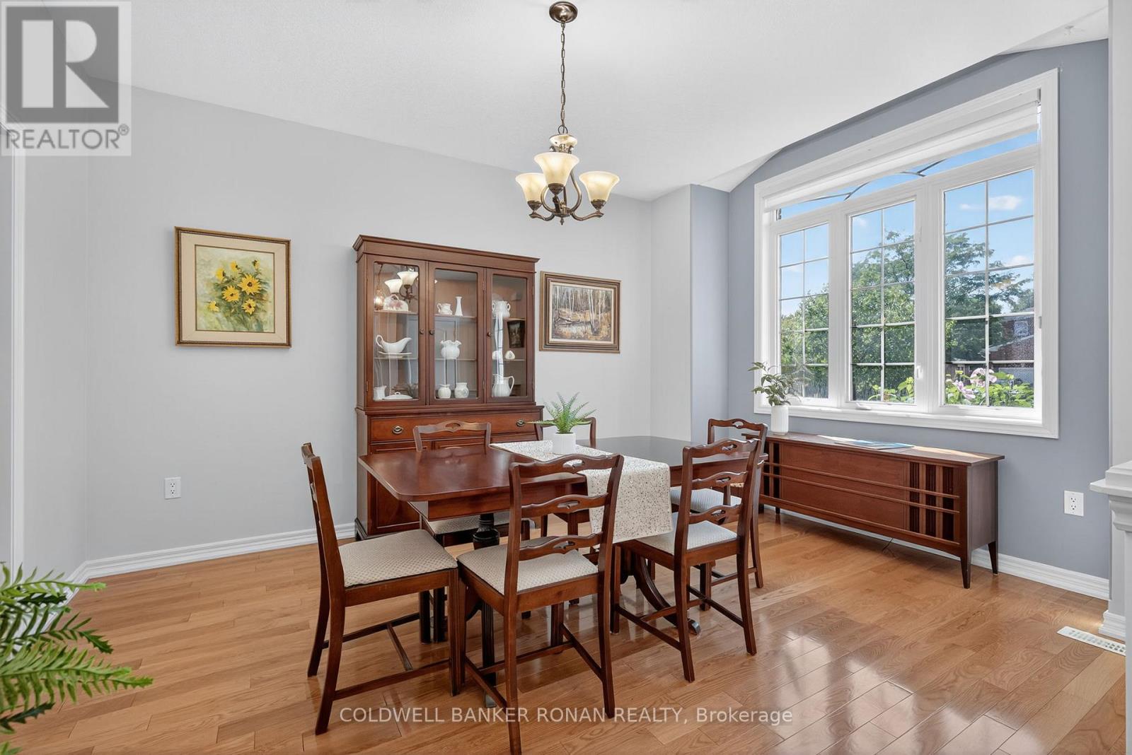 Photo 10 of 145 Buchanan Drive, New Tecumseth ON