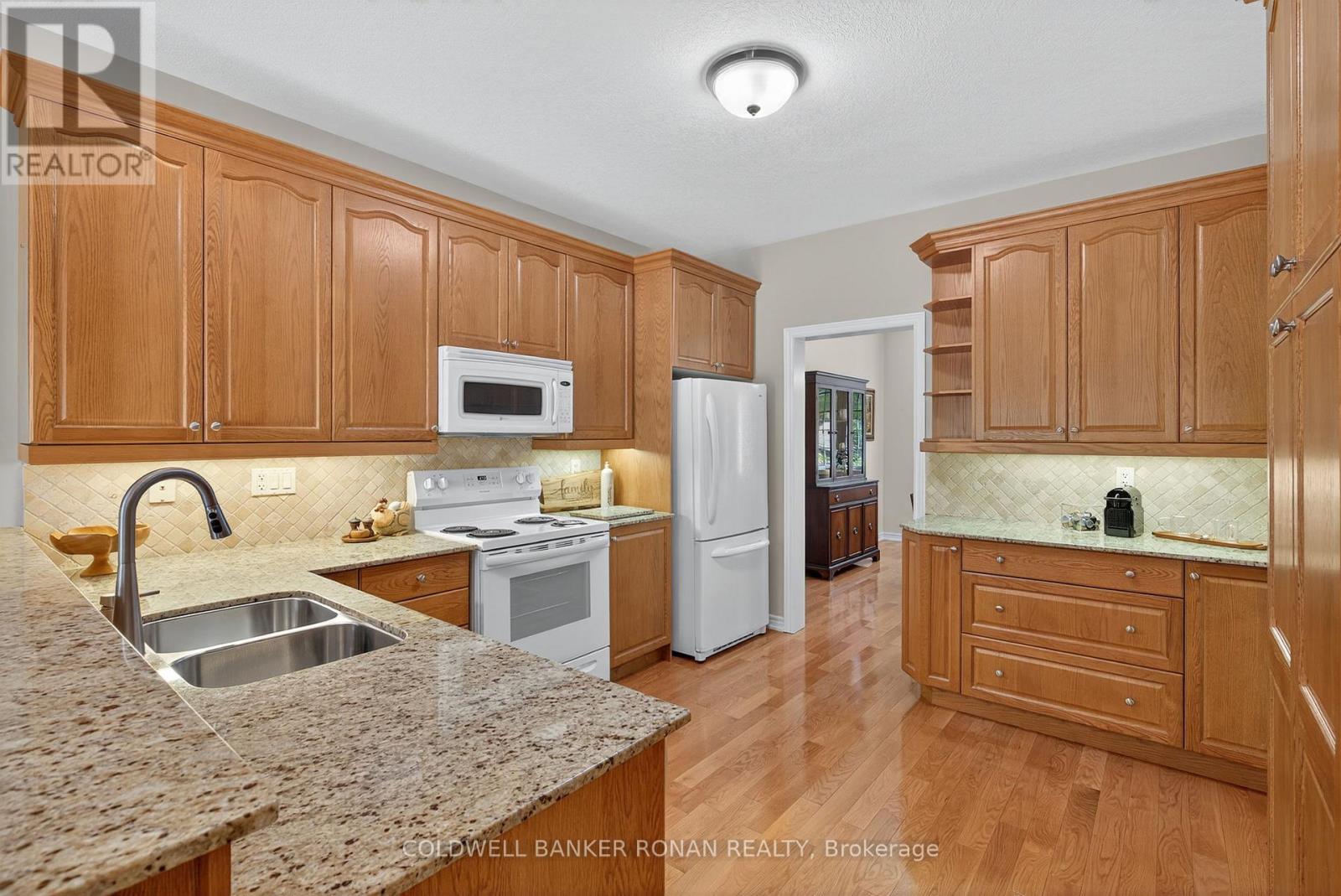 Photo 14 of 145 Buchanan Drive, New Tecumseth ON