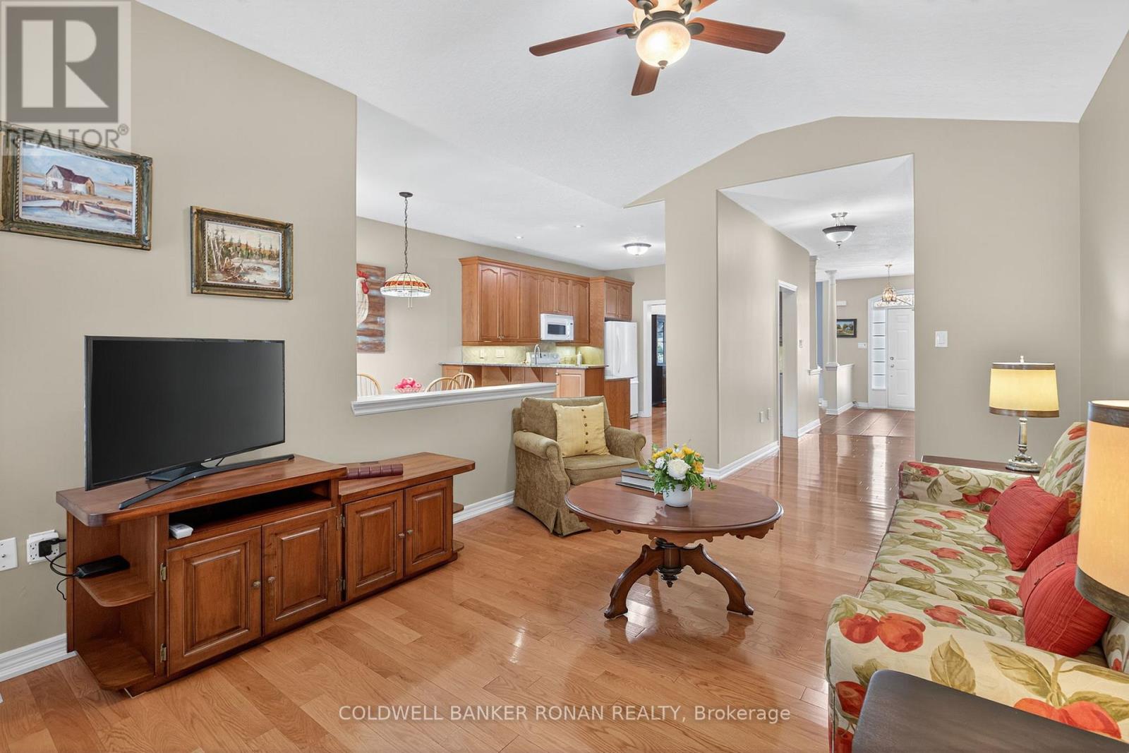 Photo 21 of 145 Buchanan Drive, New Tecumseth ON