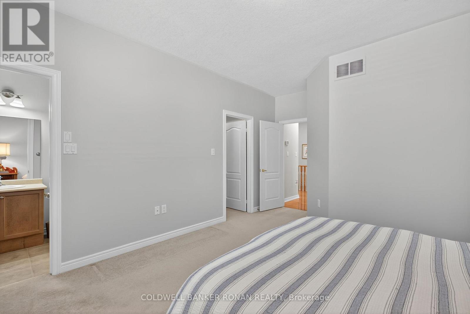 Photo 24 of 145 Buchanan Drive, New Tecumseth ON