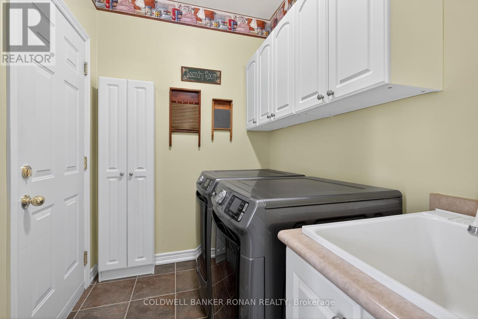 Photo 31 of 145 Buchanan Drive, New Tecumseth ON