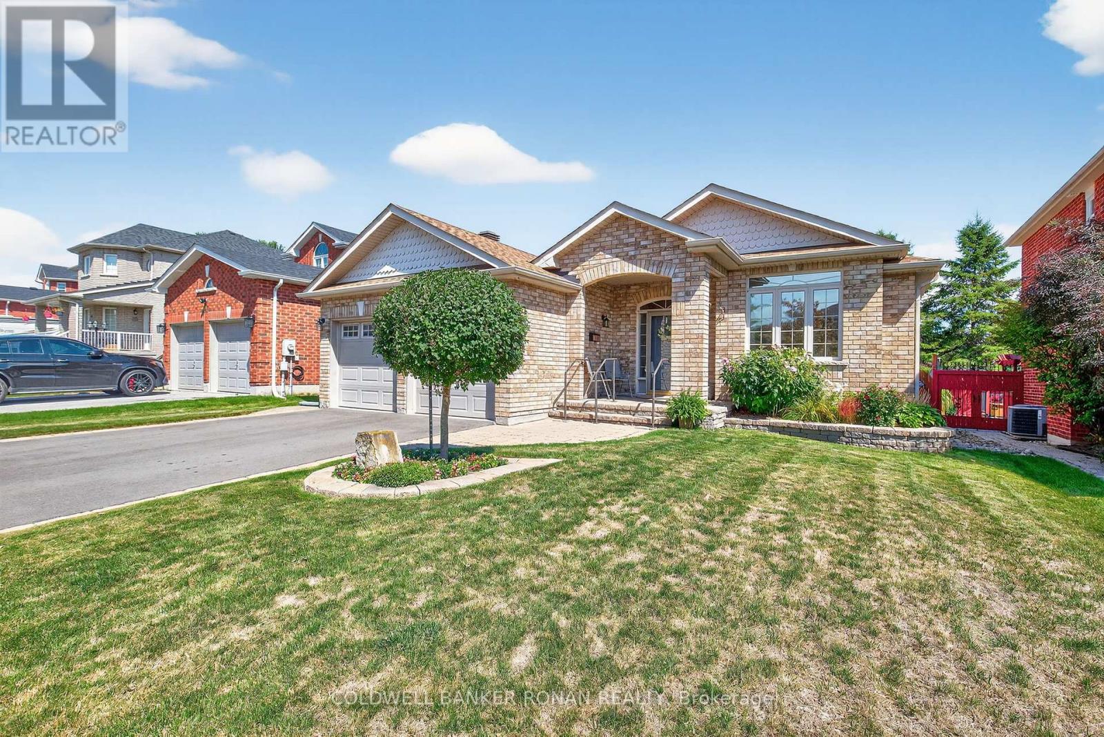 Photo 4 of 145 Buchanan Drive, New Tecumseth ON