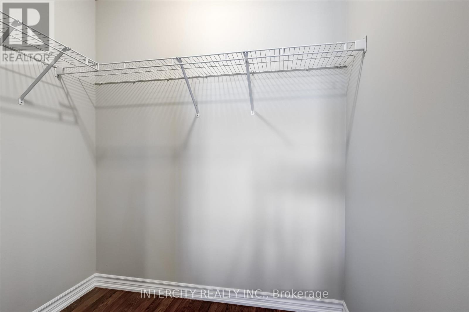 Photo 19 of 516 9235 Jane Street W, Vaughan ON