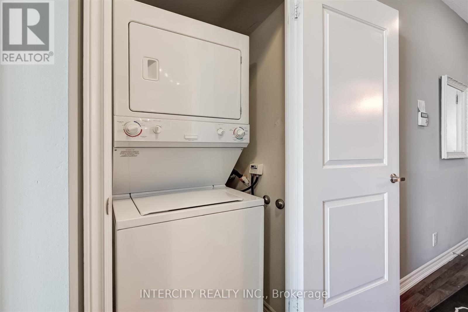 Photo 22 of 516 9235 Jane Street W, Vaughan ON