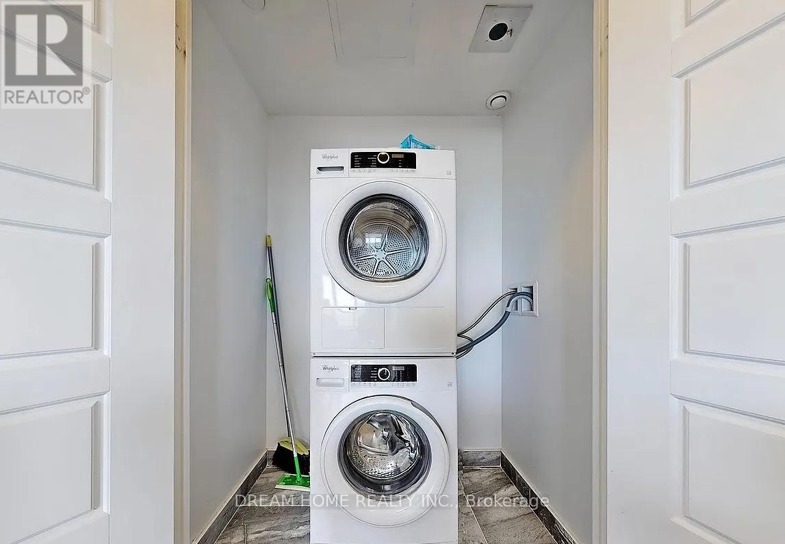 Photo 12 of 3007 15 Water Walk Drive, Markham ON
