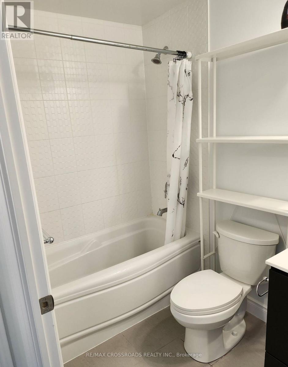 Photo 6 of 502 38 Cedarland Drive, Markham ON