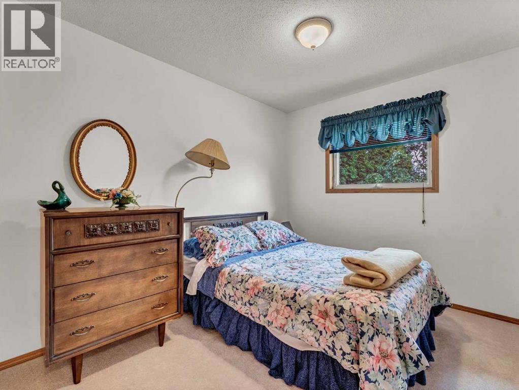 Photo 22 of 30 Preston Avenue Ne, Medicine Hat AB