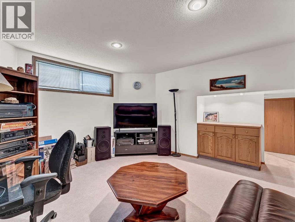 Photo 26 of 30 Preston Avenue Ne, Medicine Hat AB