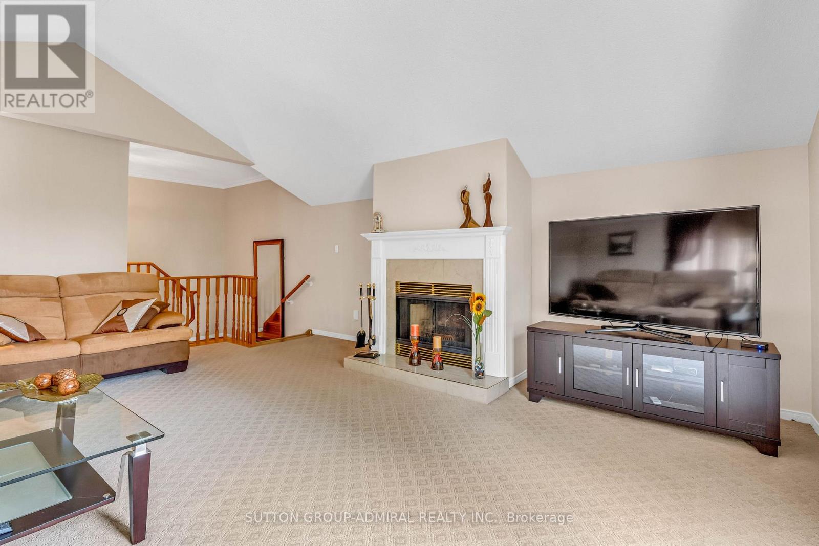 Photo 19 of 44 Brownridge Drive, Vaughan ON