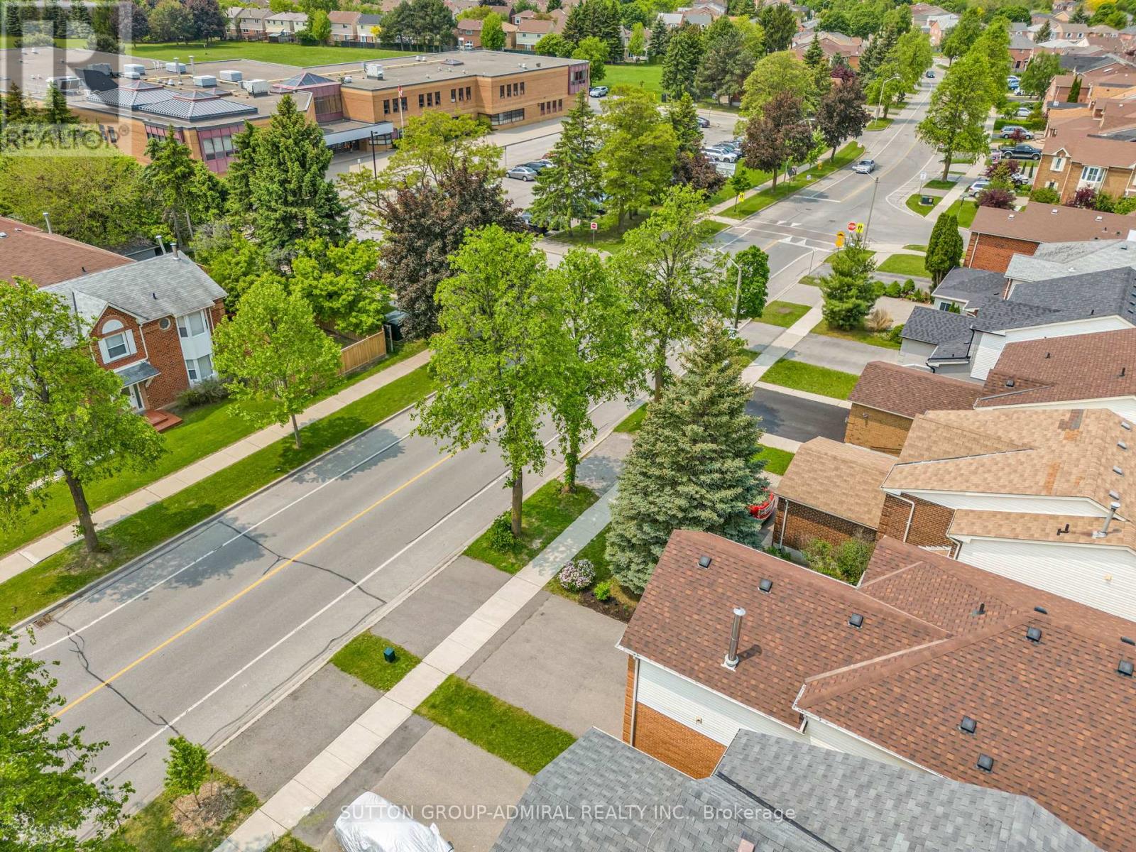 Photo 48 of 44 Brownridge Drive, Vaughan ON