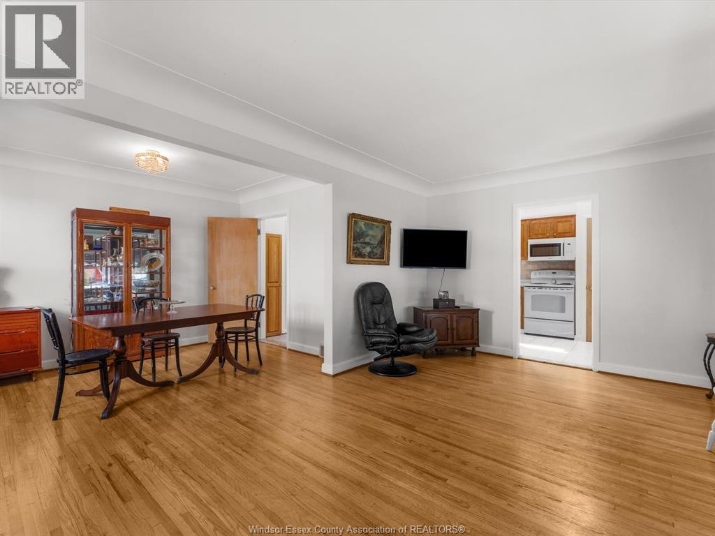 Photo 10 of 854 Belleperche Place, Windsor ON