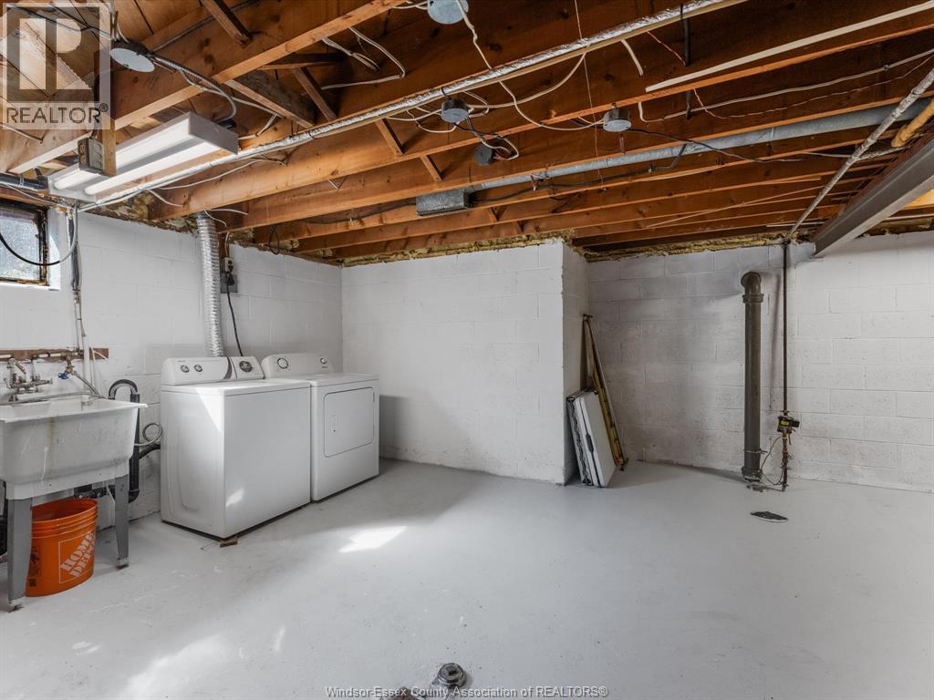 Photo 29 of 854 Belleperche Place, Windsor ON